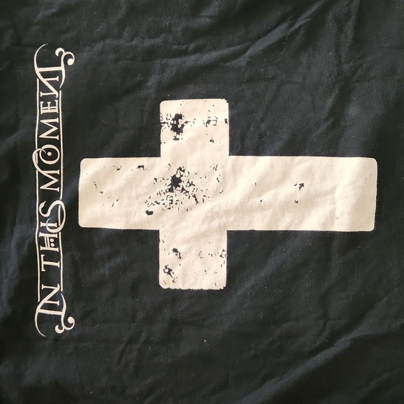 In this Moment concert tshirt in Large - Picture 4 of 5